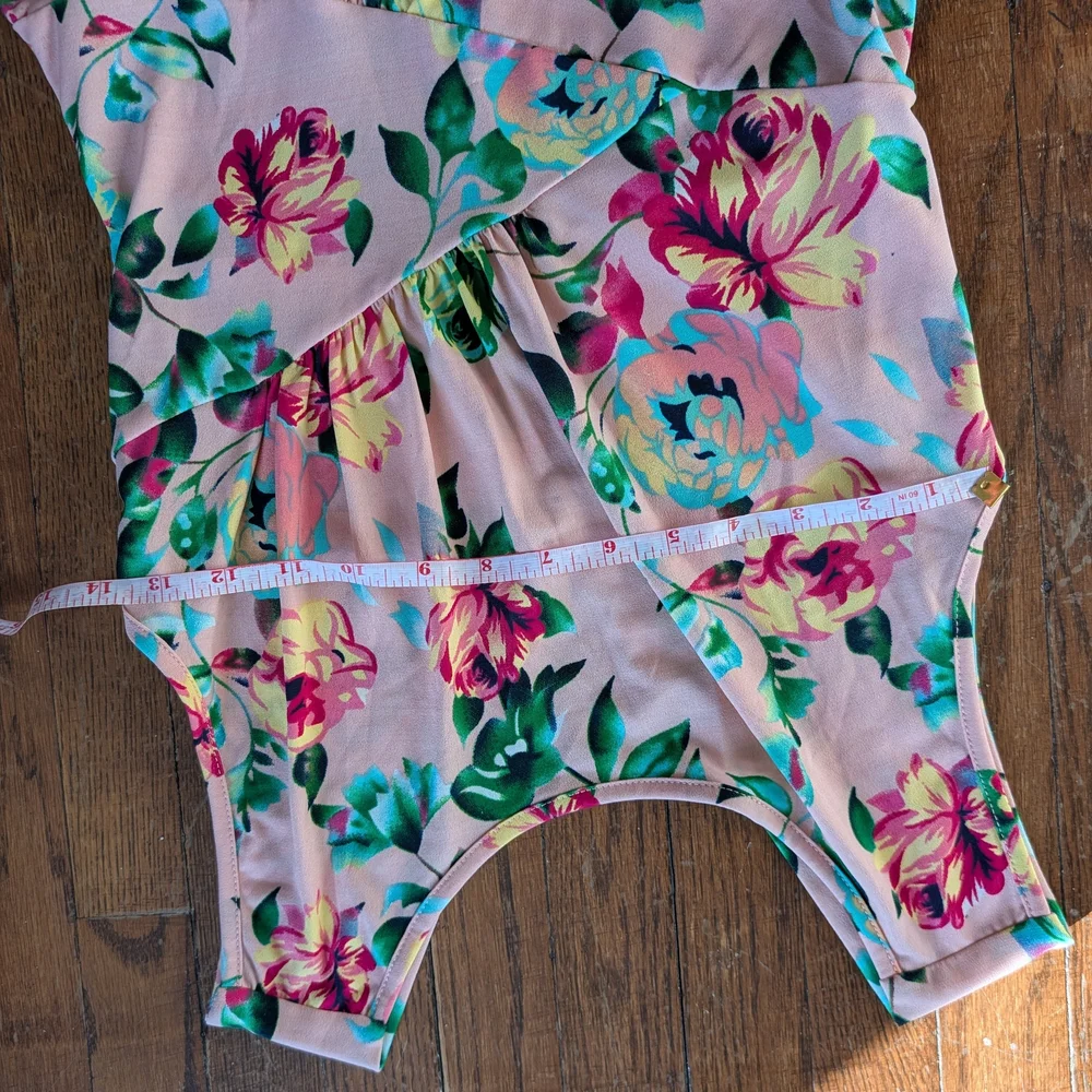 Floral Knee-length Sleeveless Dress - Picture 4 of 6